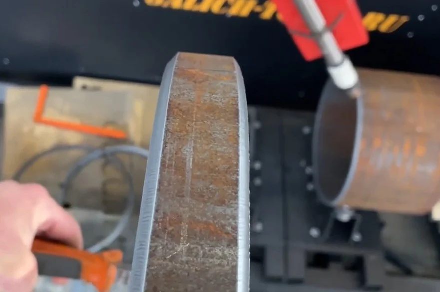 Станок плазменной резки и сварки труб Galich TUBE-CUT-WELD — рабочая зона