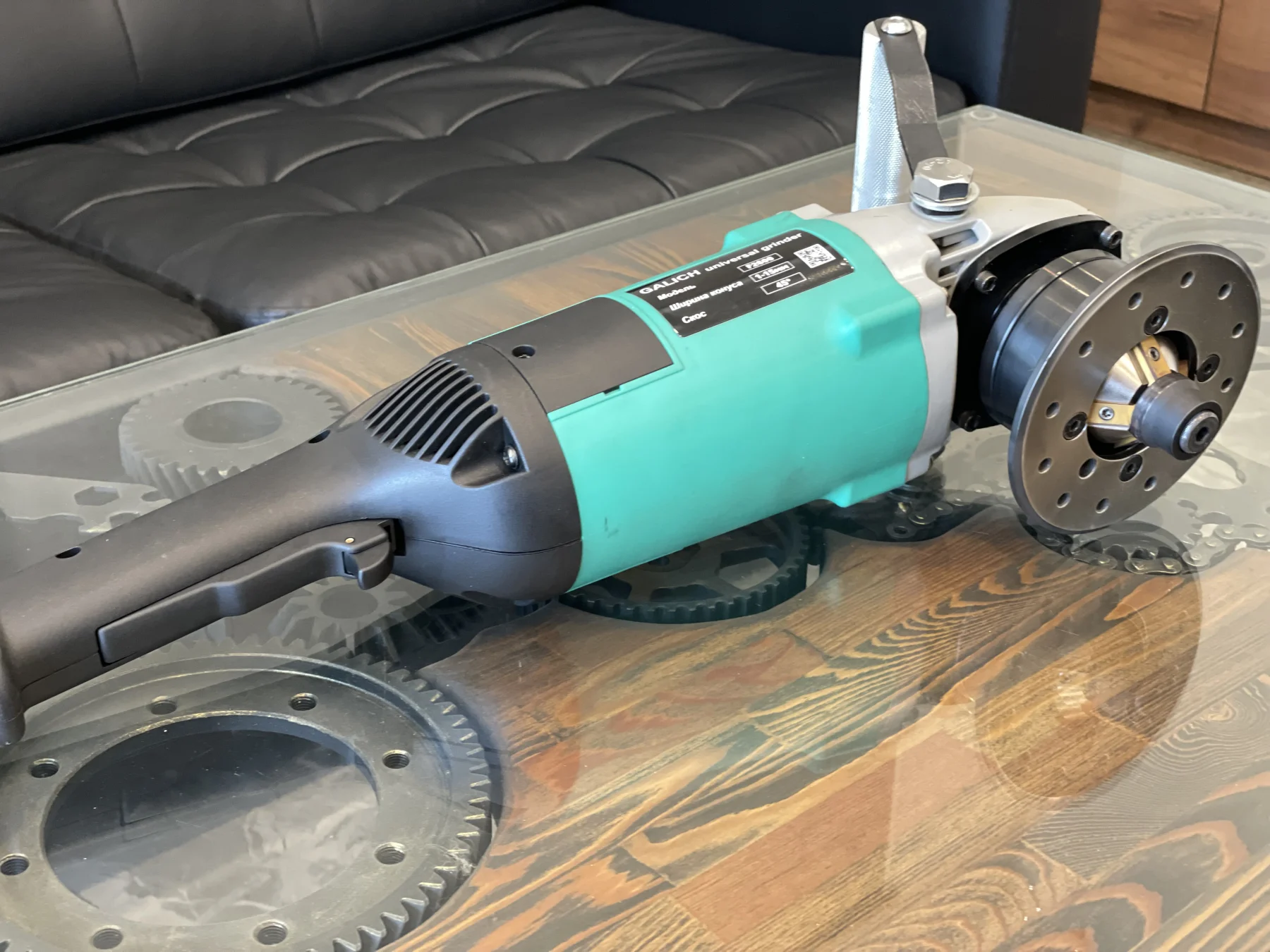 Фаскосниматель GALICH Universal Grinder F2600 для обработки кромки — внешний вид