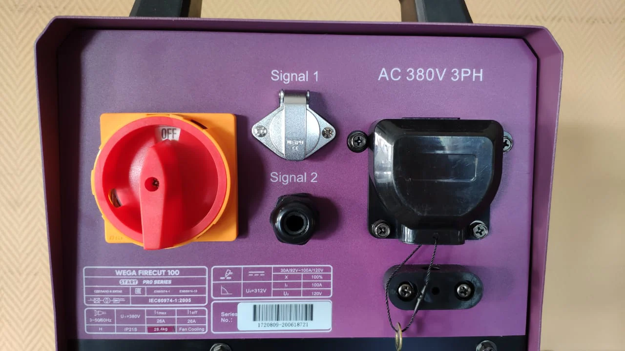 START FIRECUT 100 CNC — аппарат воздушно-плазменной резки 5W100CNC — вид спереди